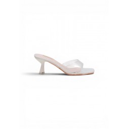 38073 Women In White Shi